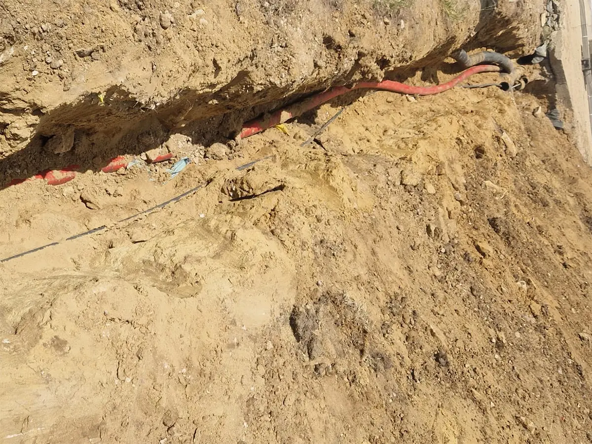 Setting out trench centreline, offsets and cover along the diversion route — Oxford University Hospital